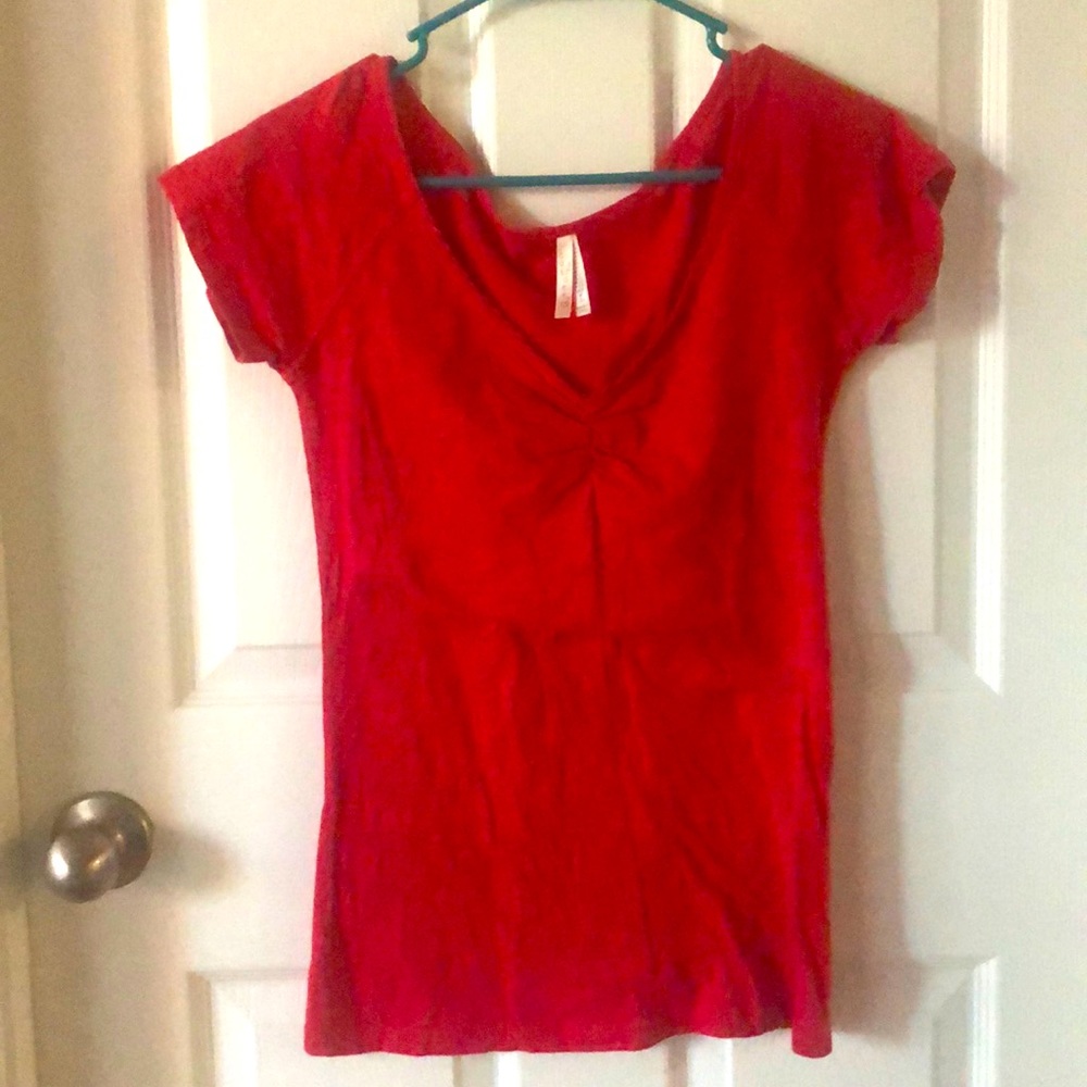 Color Story Red Basic Tee